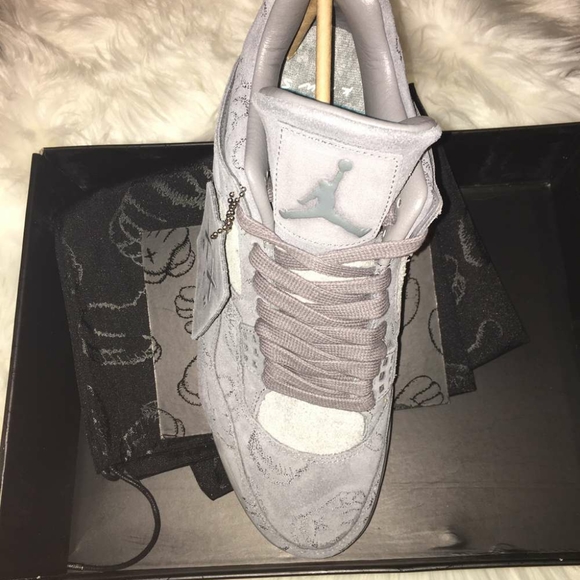 Jordan Retro 4 Kaws main image 7
